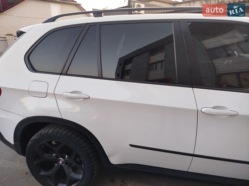 Внедорожник / Кроссовер BMW X5 2010 в Коростышеве