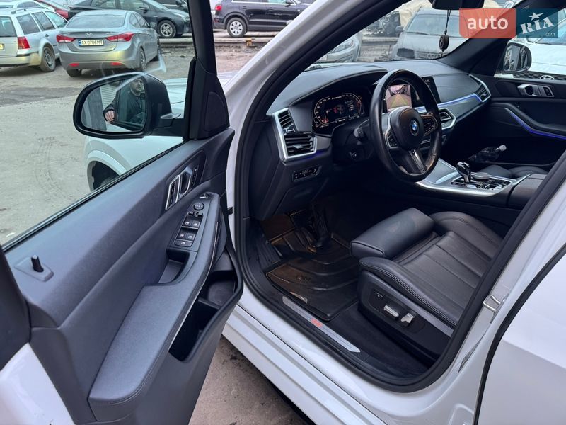 Внедорожник / Кроссовер BMW X5 2021 в Киеве