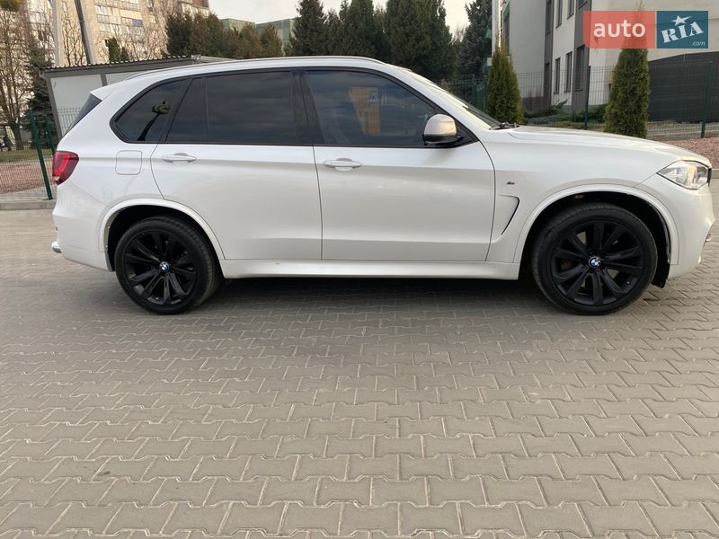 Позашляховик / Кросовер BMW X5 2015 в Луцьку