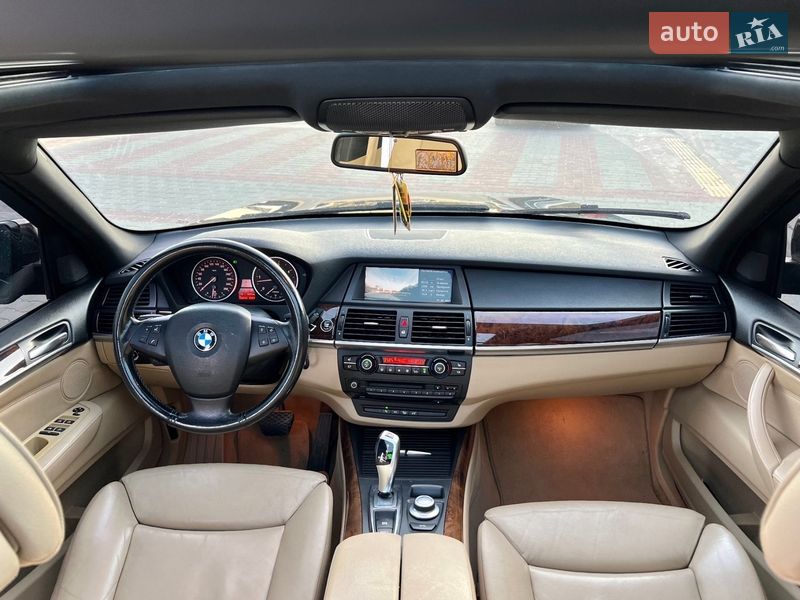 Внедорожник / Кроссовер BMW X5 2008 в Вараше