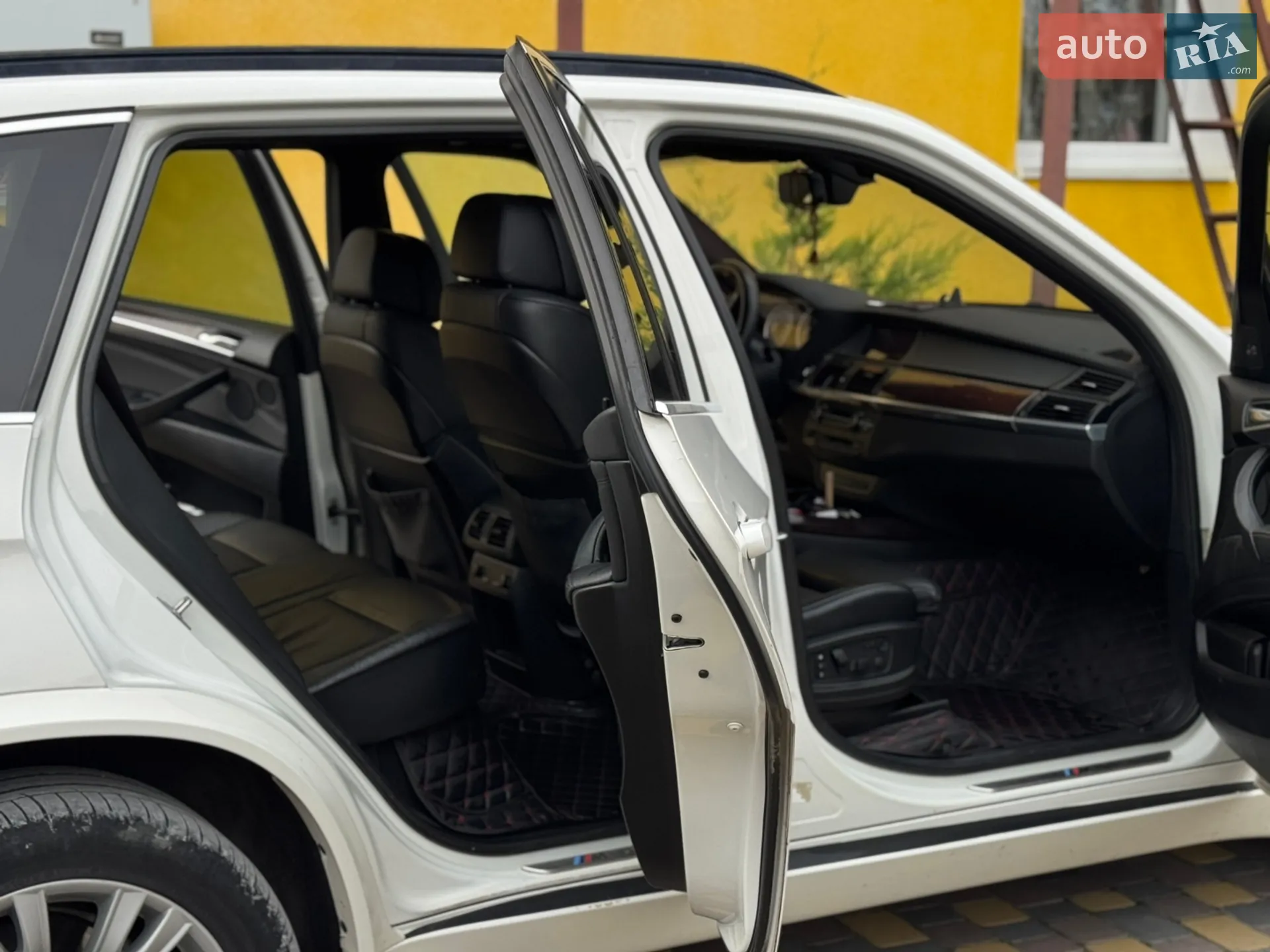 2011 BMW X5 - мініатюра 11