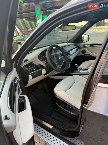 Позашляховик / Кросовер BMW X5 2010 в Овідіополі