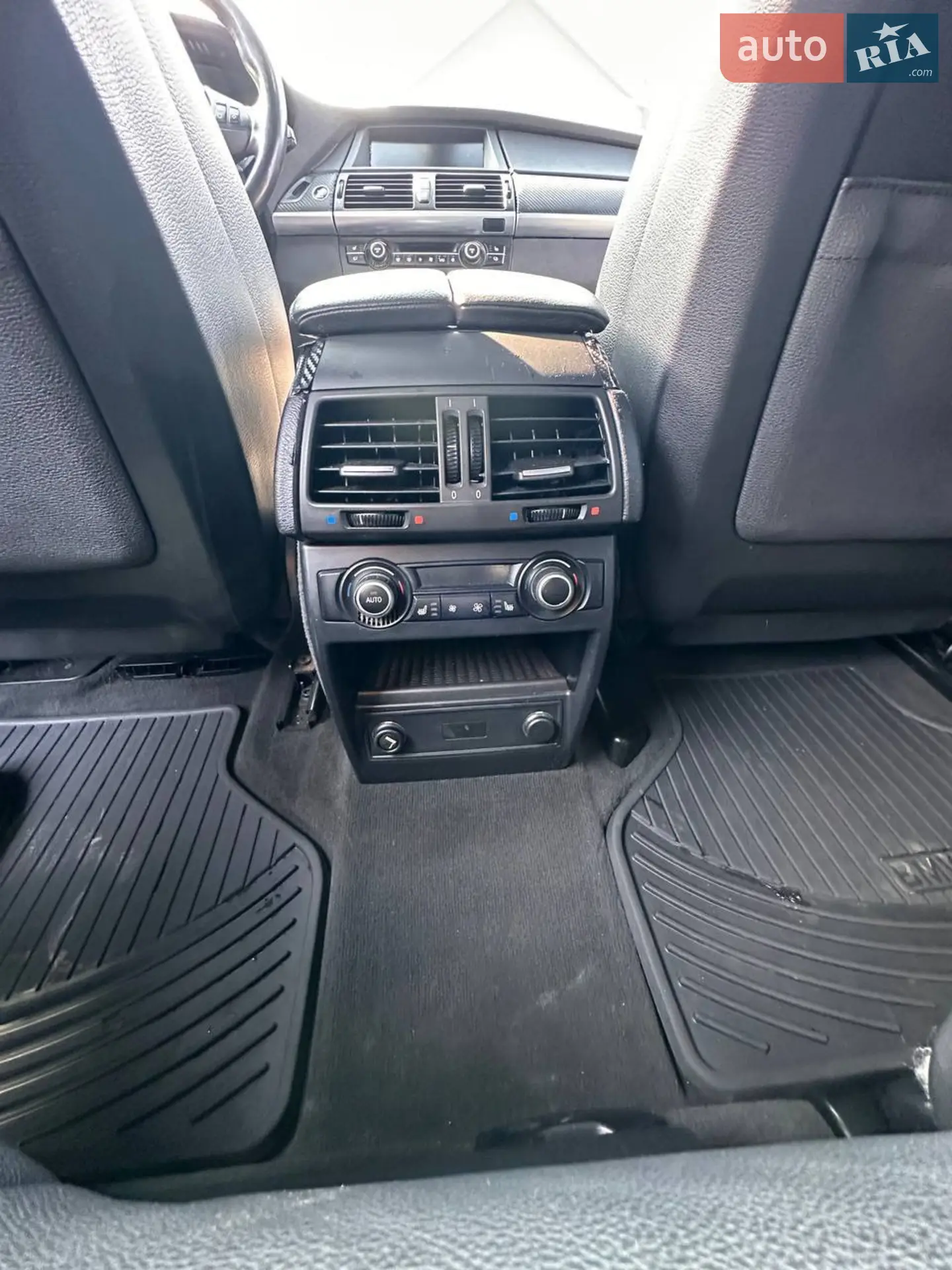 2011 BMW X5 - мініатюра 18