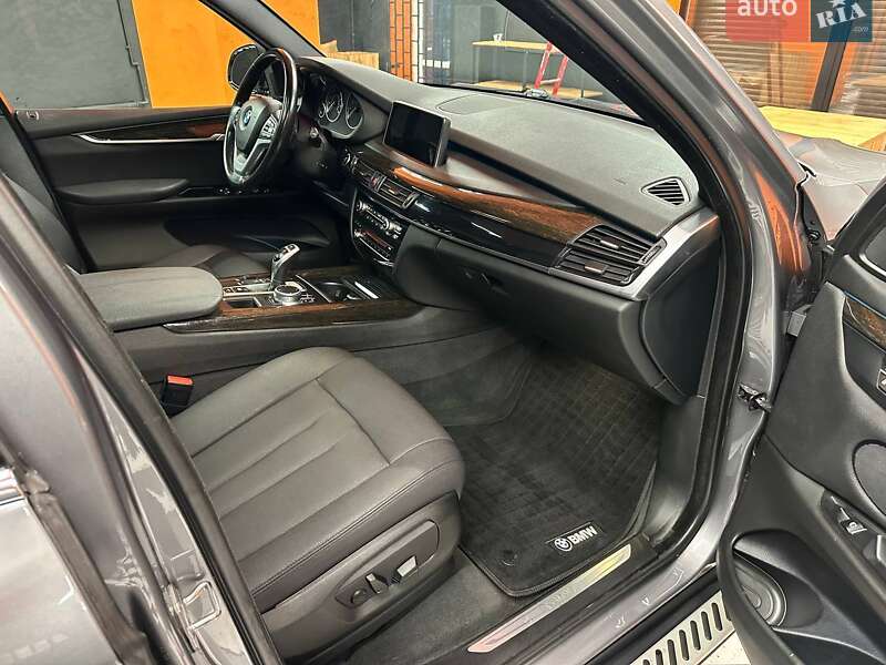 Внедорожник / Кроссовер BMW X5 2018 в Днепре