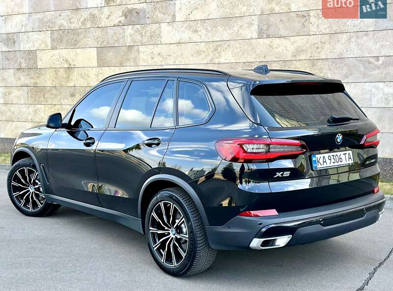 Позашляховик / Кросовер BMW X5 2022 в Києві фото 22 Позашляховик / Кросовер BMW X5 2022 в Києві
