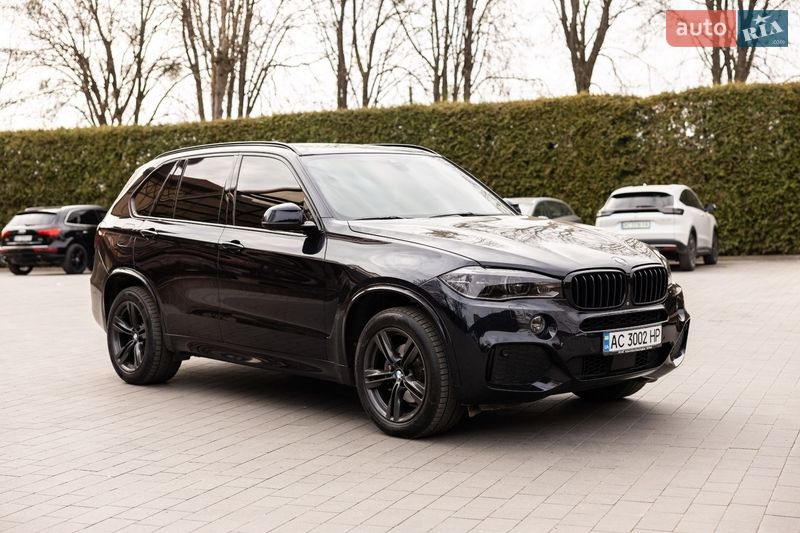 Позашляховик / Кросовер BMW X5 2016 в Луцьку