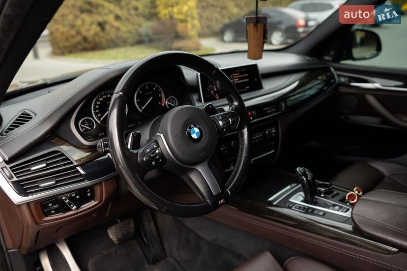 Позашляховик / Кросовер BMW X5 2016 в Луцьку