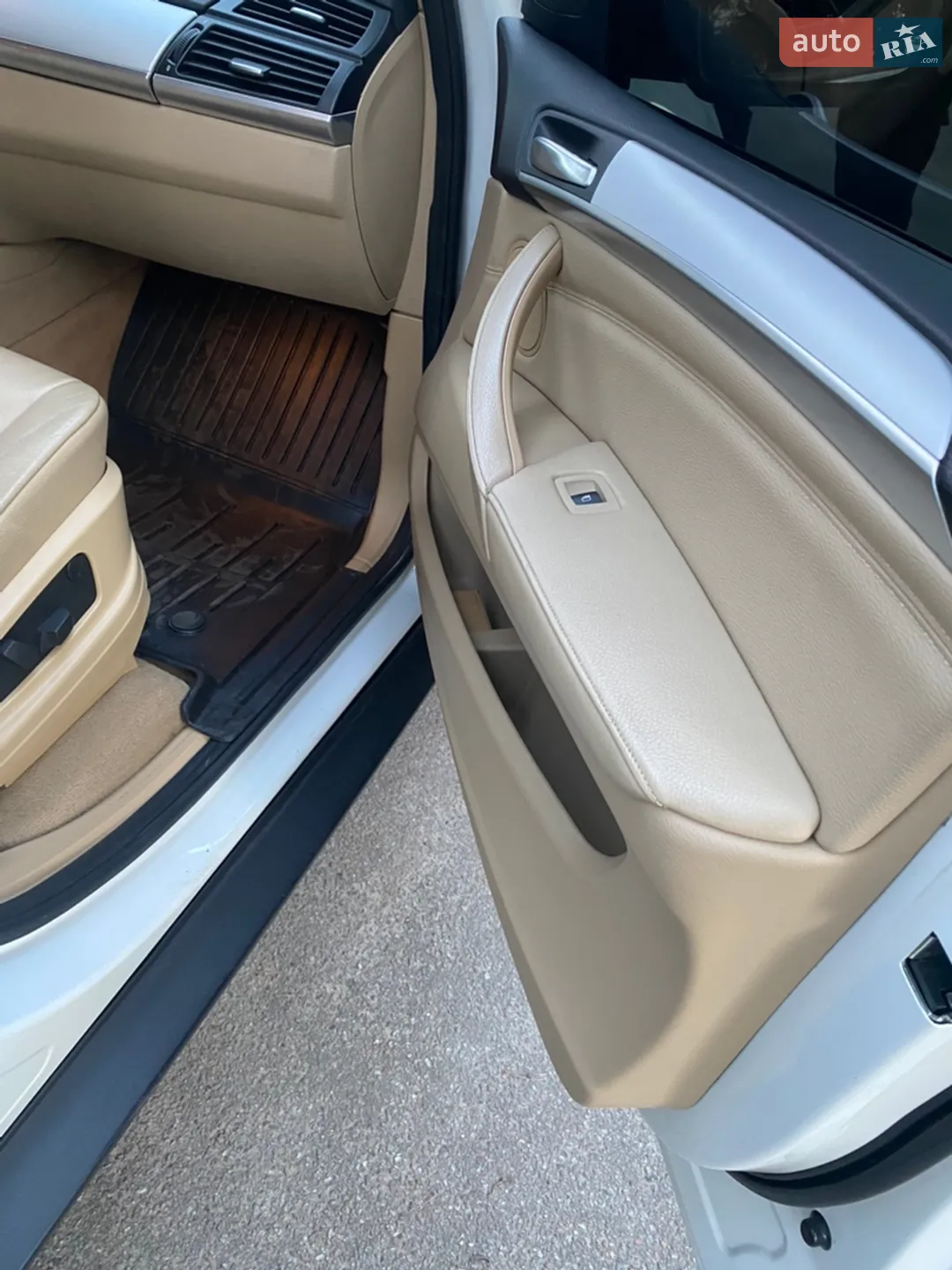 2011 BMW X5 - мініатюра 18