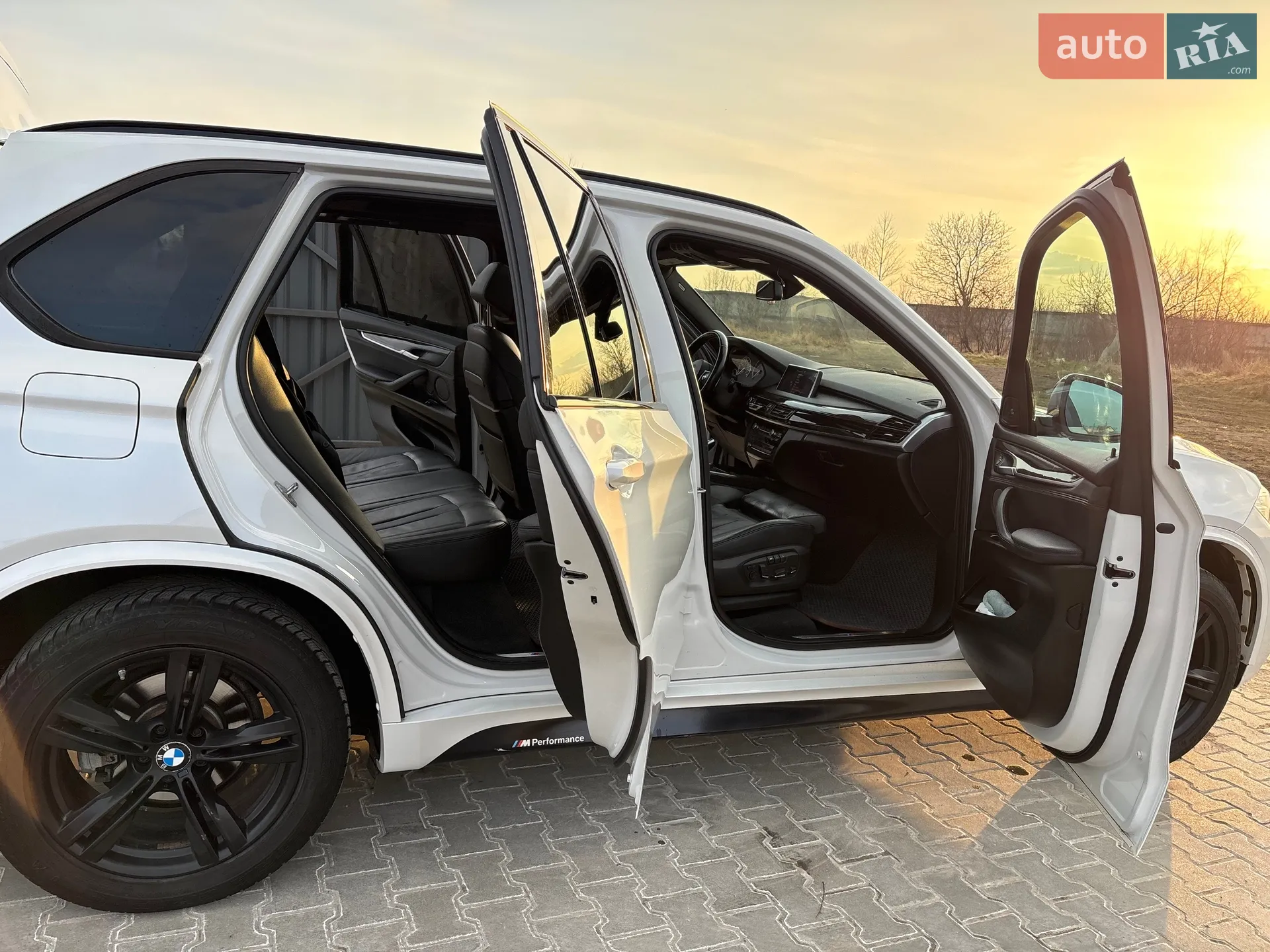 2015 BMW X5 - мініатюра 17