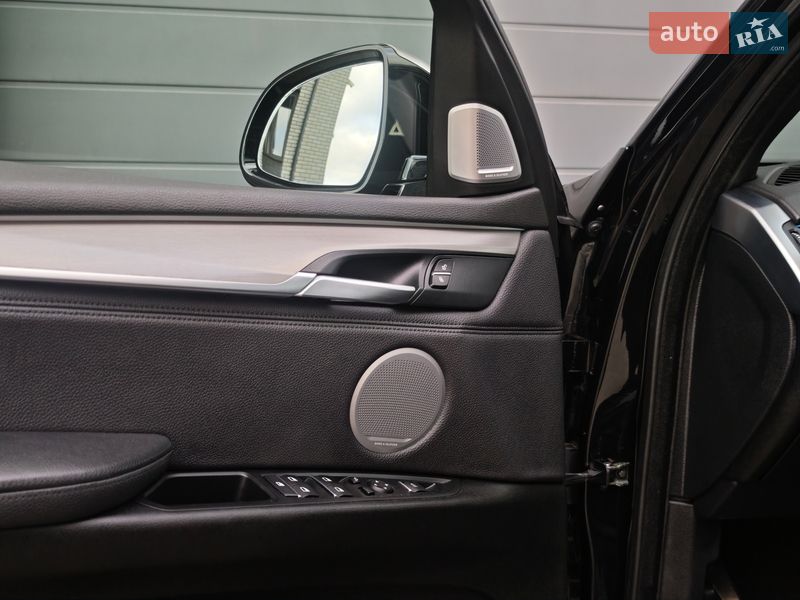 Внедорожник / Кроссовер BMW X5 2016 в Луцке
