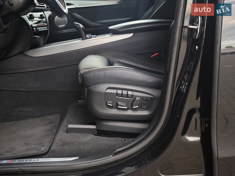 Внедорожник / Кроссовер BMW X5 2016 в Луцке