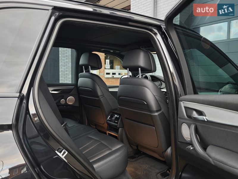 Внедорожник / Кроссовер BMW X5 2016 в Луцке