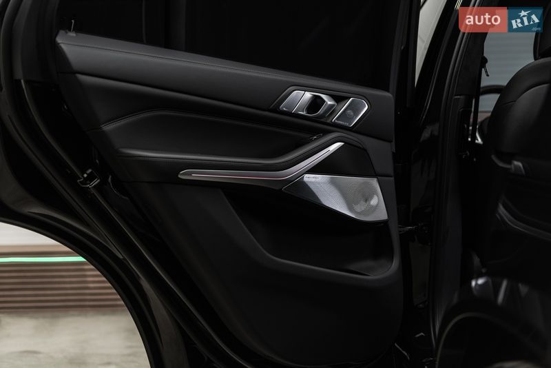 Внедорожник / Кроссовер BMW X5 2024 в Мукачево