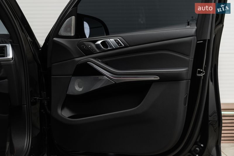 Внедорожник / Кроссовер BMW X5 2024 в Мукачево