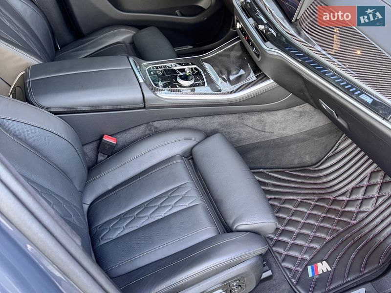 Внедорожник / Кроссовер BMW X5 2024 в Киеве