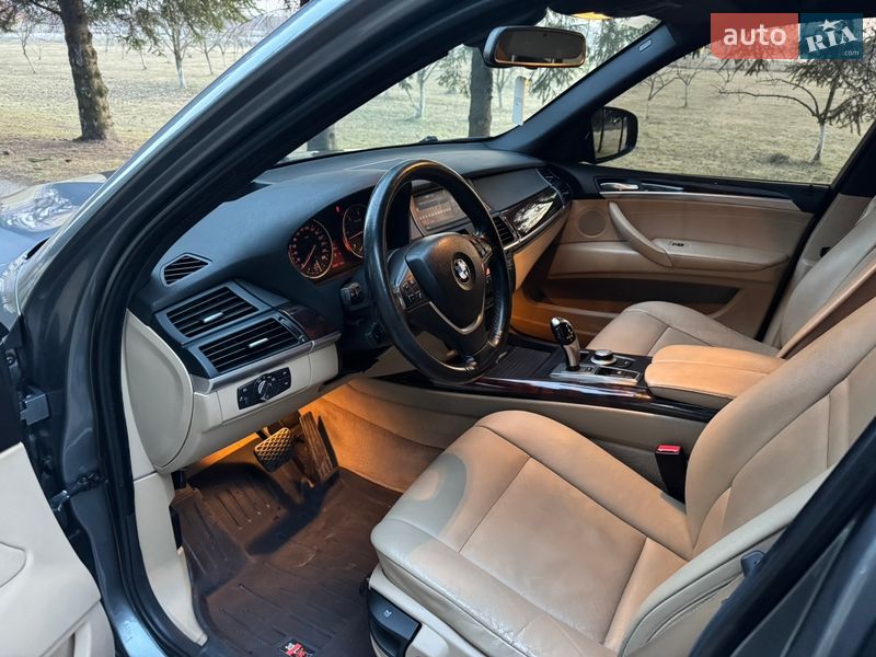 Позашляховик / Кросовер BMW X5 2007 в Луцьку