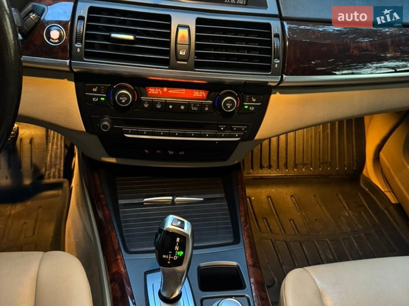 Позашляховик / Кросовер BMW X5 2007 в Луцьку