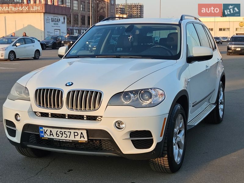 Внедорожник / Кроссовер BMW X5 2011 в Киеве