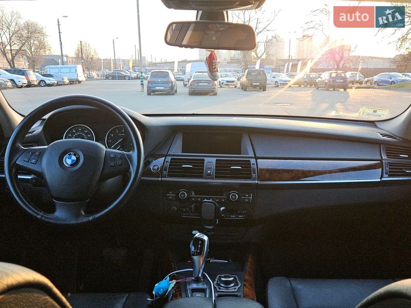 Внедорожник / Кроссовер BMW X5 2011 в Киеве