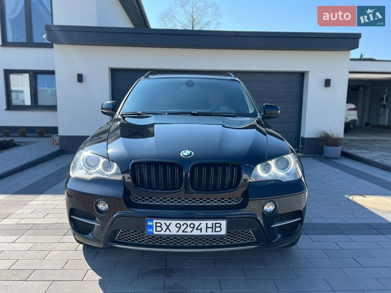 Внедорожник / Кроссовер BMW X5 2011 в Волочиске