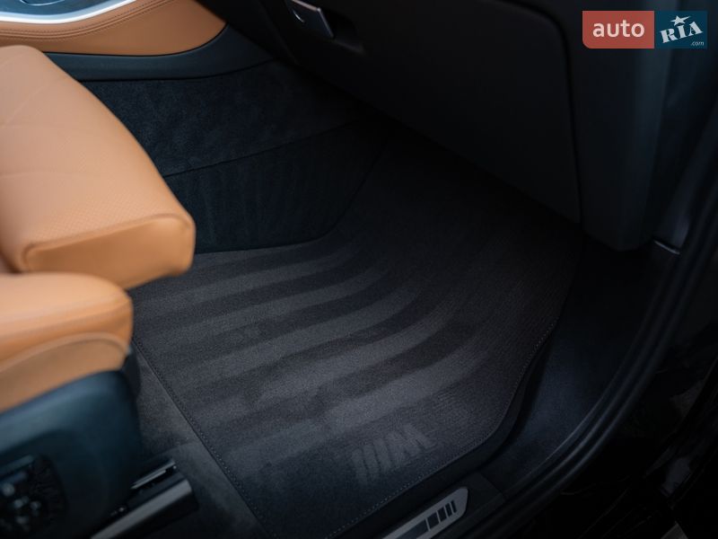 Внедорожник / Кроссовер BMW X5 2024 в Киеве