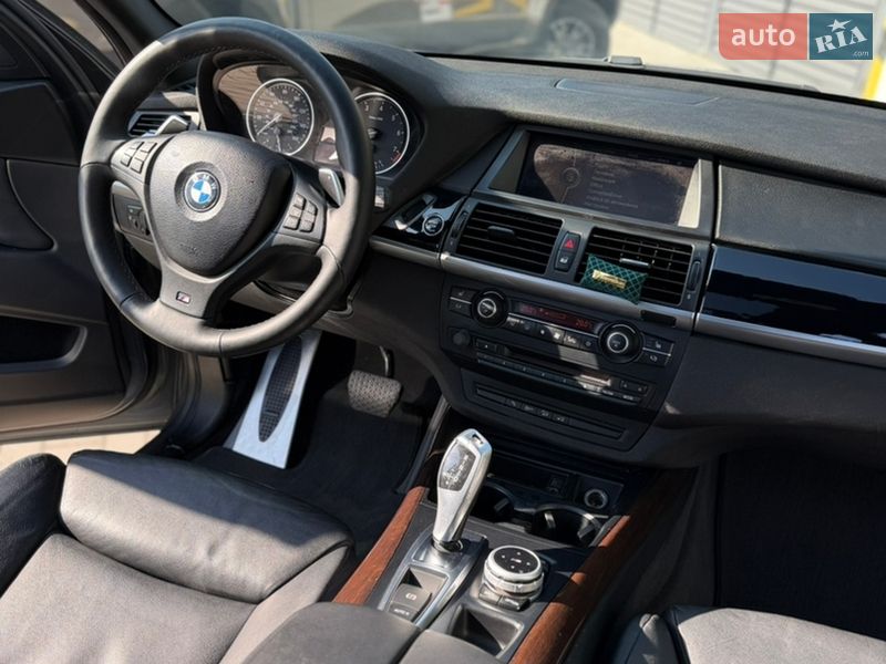 Внедорожник / Кроссовер BMW X5 2012 в Ровно