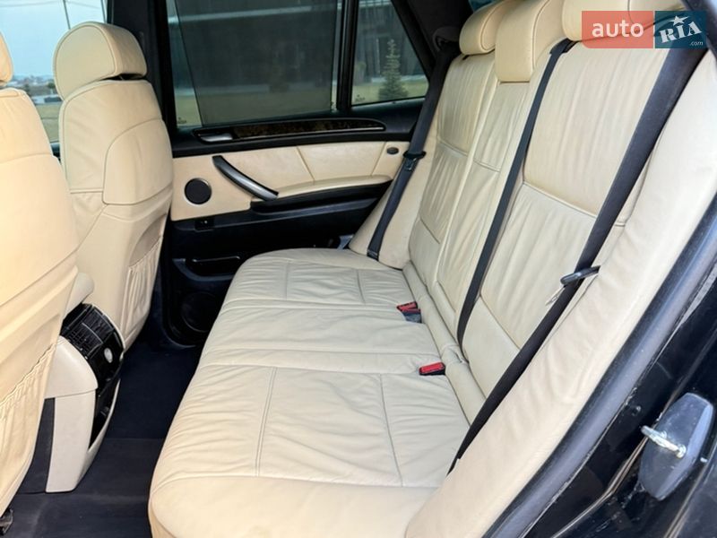 Внедорожник / Кроссовер BMW X5 2005 в Черновцах
