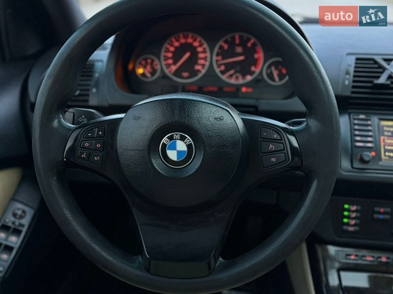 Внедорожник / Кроссовер BMW X5 2005 в Черновцах