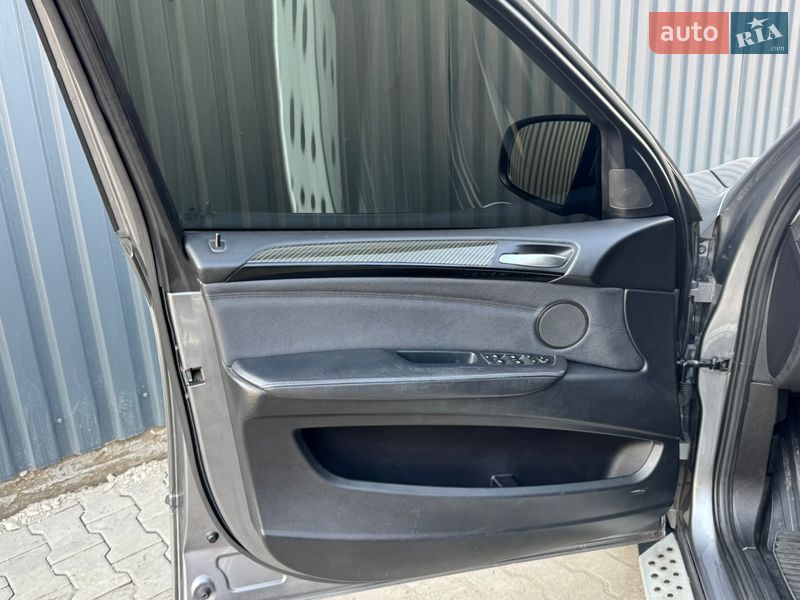 Внедорожник / Кроссовер BMW X5 2011 в Киеве
