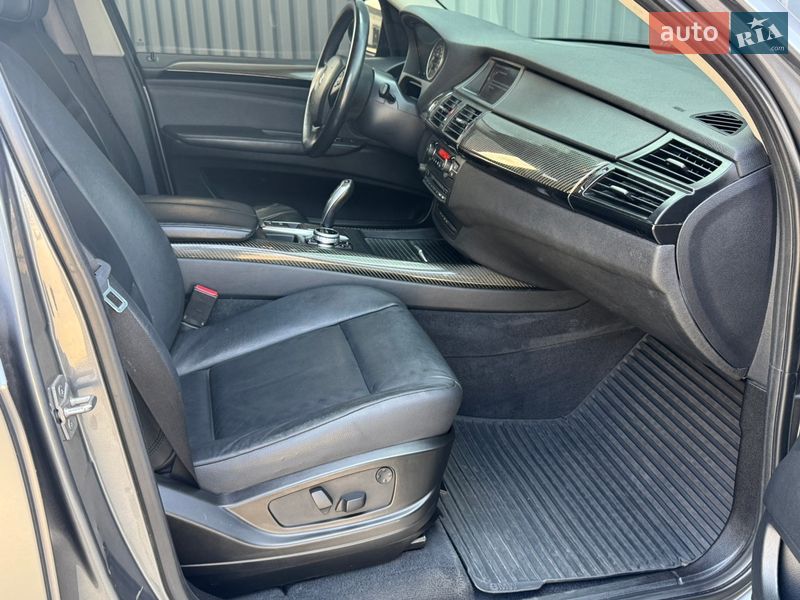 Внедорожник / Кроссовер BMW X5 2011 в Киеве
