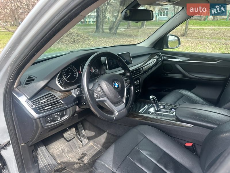 Внедорожник / Кроссовер BMW X5 2017 в Днепре