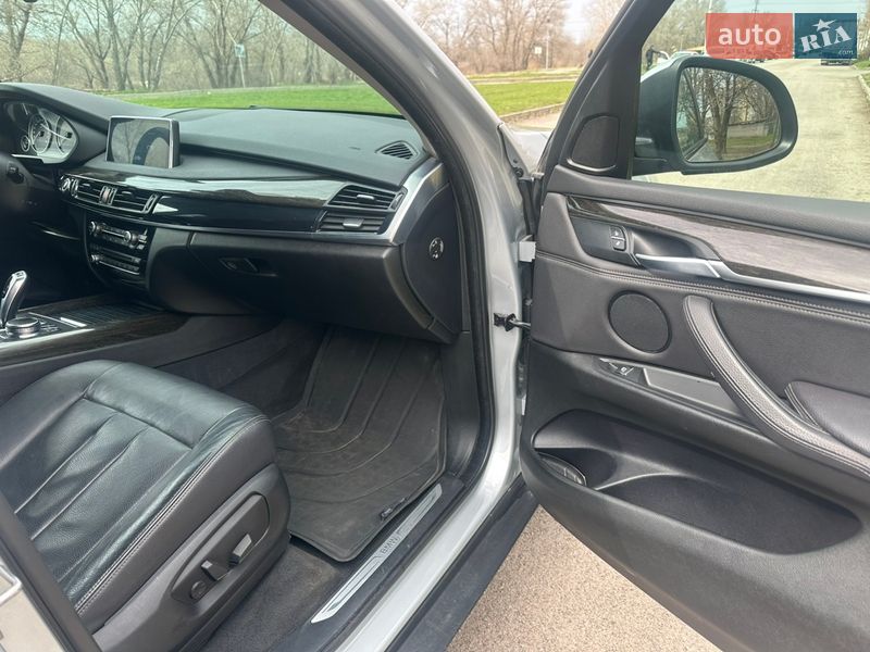 Внедорожник / Кроссовер BMW X5 2017 в Днепре