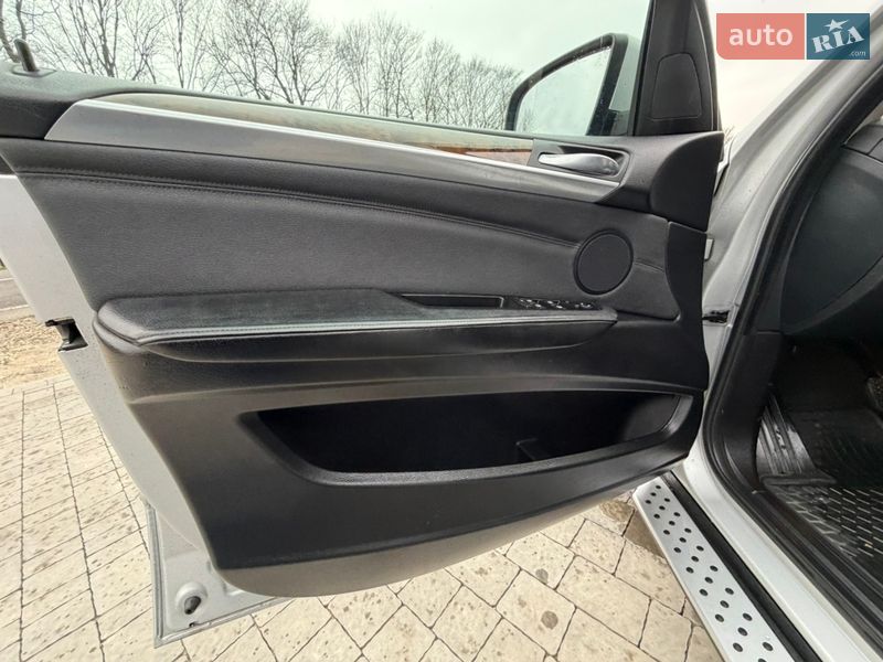 Позашляховик / Кросовер BMW X5 2009 в Коломиї