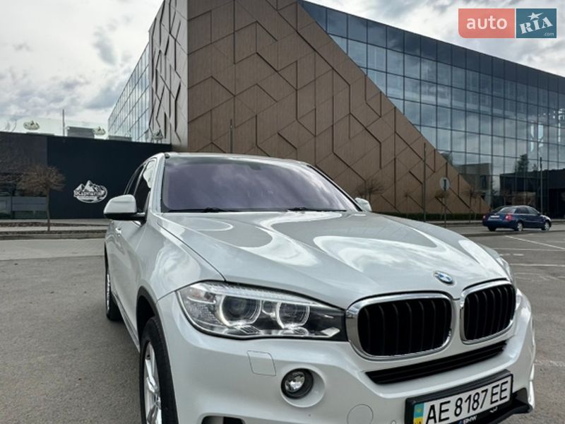 Внедорожник / Кроссовер BMW X5 2015 в Мукачево фото 4 Внедорожник / Кроссовер BMW X5 2015 в Мукачево