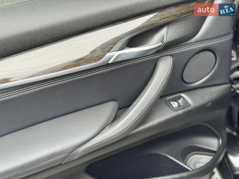 Позашляховик / Кросовер BMW X5 2014 в Самборі