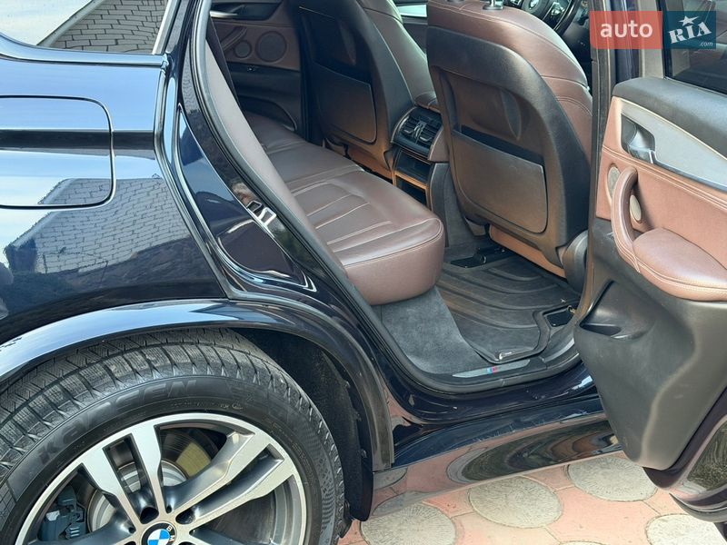 Внедорожник / Кроссовер BMW X5 2015 в Вараше