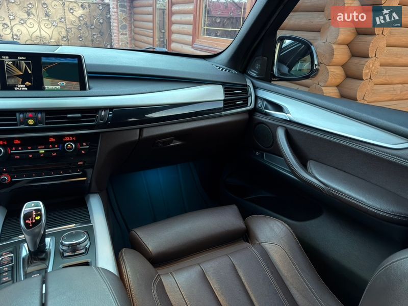 Внедорожник / Кроссовер BMW X5 2015 в Вараше