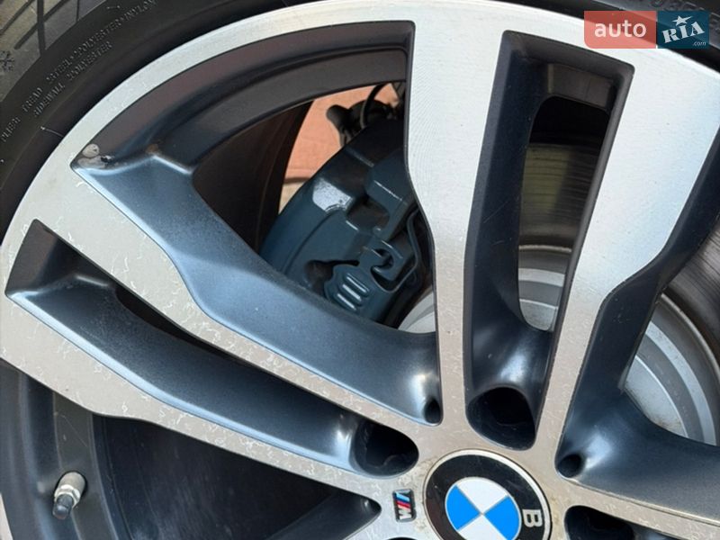 Внедорожник / Кроссовер BMW X5 2015 в Вараше