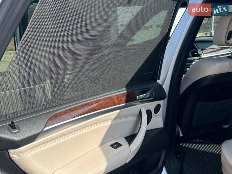 Внедорожник / Кроссовер BMW X5 2011 в Василькове