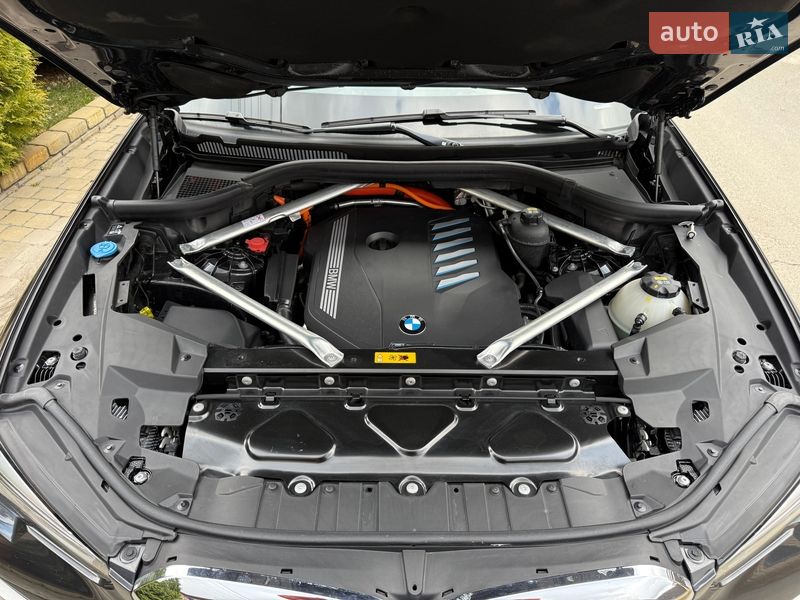 Внедорожник / Кроссовер BMW X5 2022 в Киеве