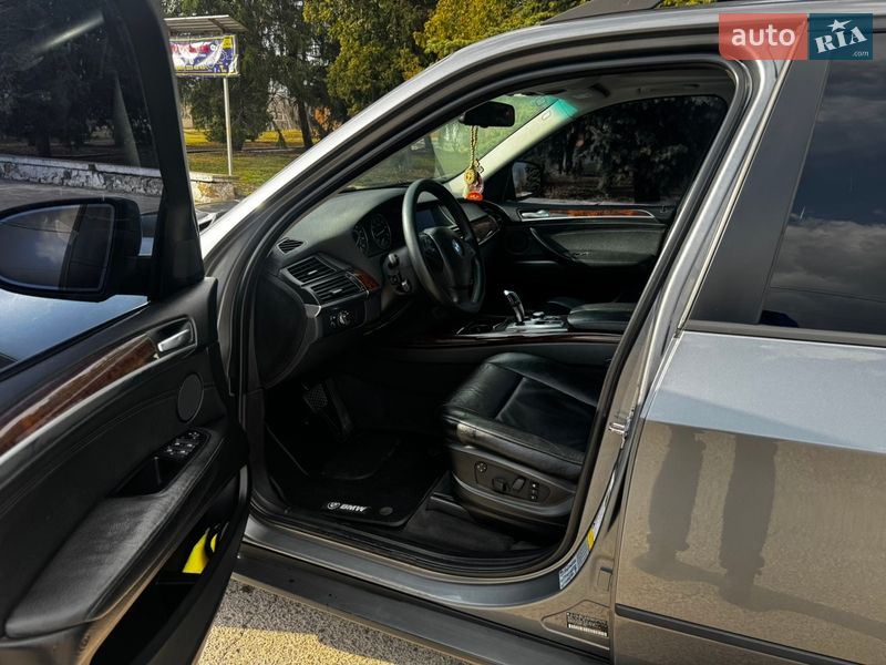Внедорожник / Кроссовер BMW X5 2006 в Барышевке