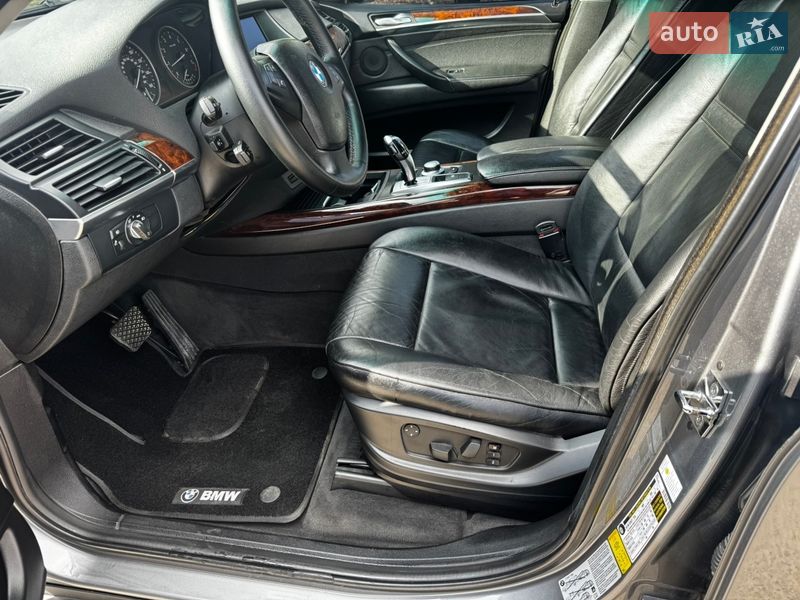 Внедорожник / Кроссовер BMW X5 2006 в Барышевке