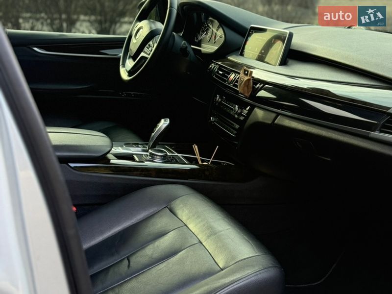 Внедорожник / Кроссовер BMW X5 2015 в Киеве фото 24 Внедорожник / Кроссовер BMW X5 2015 в Киеве