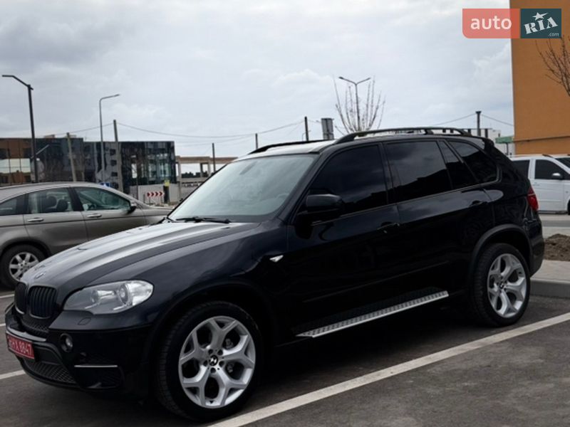 Внедорожник / Кроссовер BMW X5 2011 в Ровно