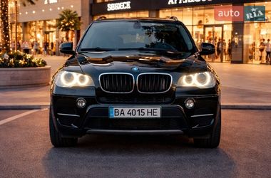 Внедорожник / Кроссовер BMW X5 2010 в Бобринце