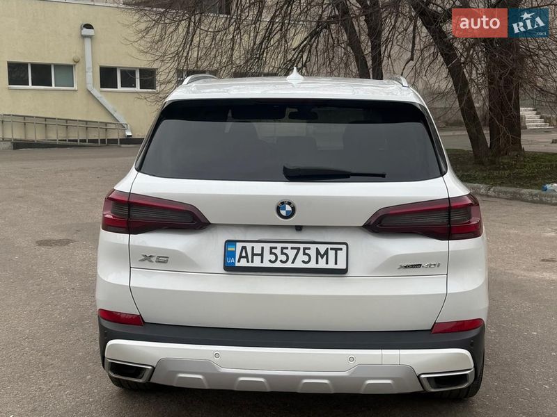 Внедорожник / Кроссовер BMW X5 2022 в Славянске