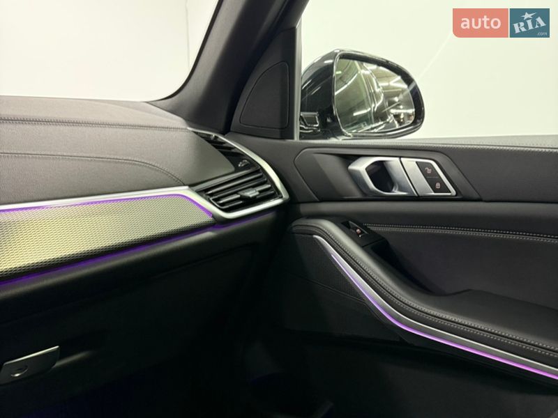 Внедорожник / Кроссовер BMW X5 2021 в Одессе