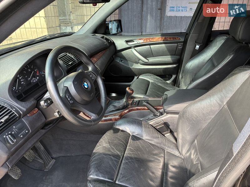 Внедорожник / Кроссовер BMW X5 2004 в Киеве