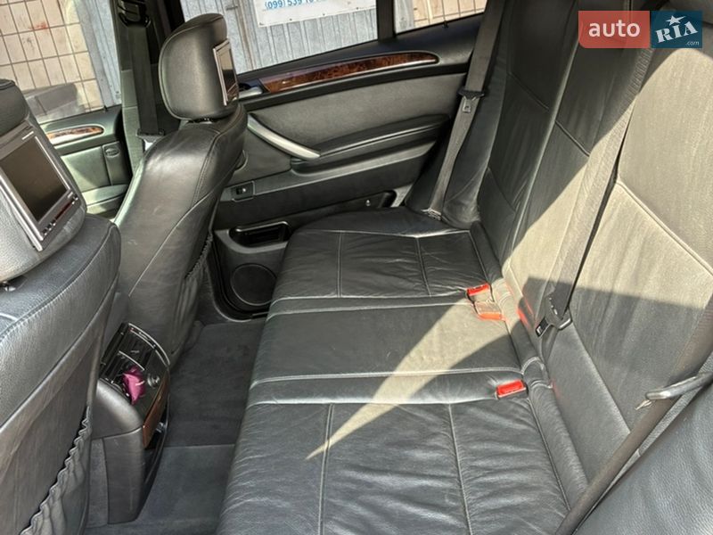 Внедорожник / Кроссовер BMW X5 2004 в Киеве