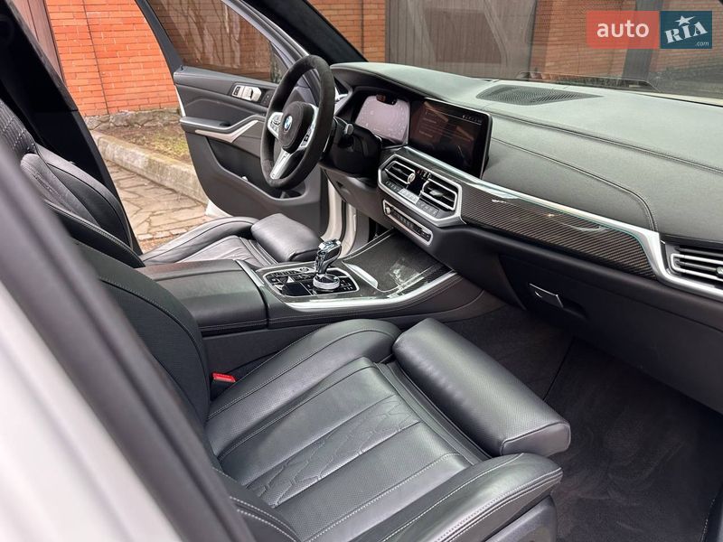 Внедорожник / Кроссовер BMW X5 2022 в Днепре